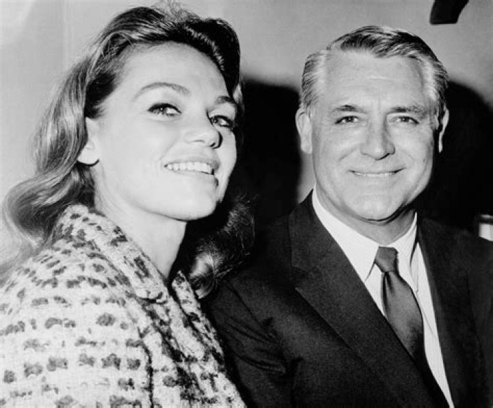 'Leaked' pictures ofCary Grant and Randolph Scott hint at a gay relationship that never was