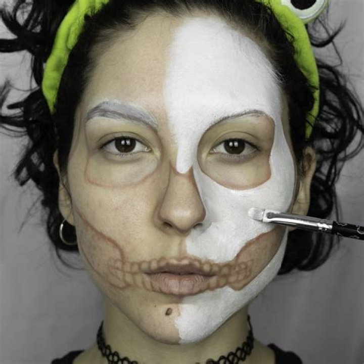 11 Skeleton Makeup Tutorial That Are Anything But Basic