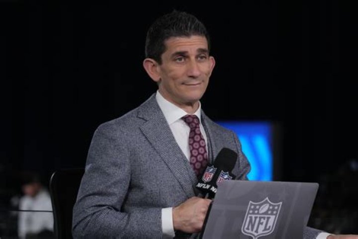 Andrew Siciliano Nfl Network, Bio, Wiki, Age, Height, Family, Education, Ears, Salary, and Net Worth