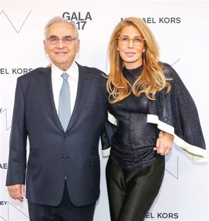 Billionaire Wife, Co-CIO, And Philanthropist