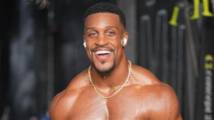 Bryce Hall Net Worth: Unveiling the Wealth of a Social Media Star