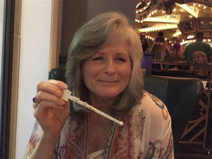 Cheryl Crabtree Walker-Bio, Career, Net Worth, Married, Facts