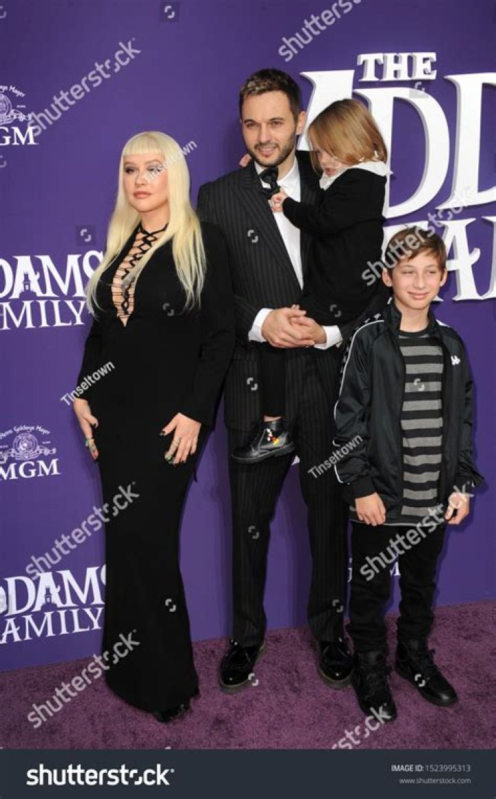 Christina Aguilera and Fianc Matthew Rutler Make Rare Red Carpet Appearance |