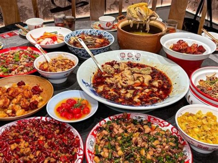 Dine LA: A Culinary Journey Through Los Angeles' Finest Restaurants