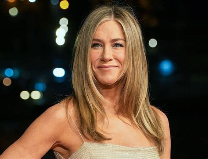 Exploring the Allure of Jennifer Aniston's Fragrance Collection
