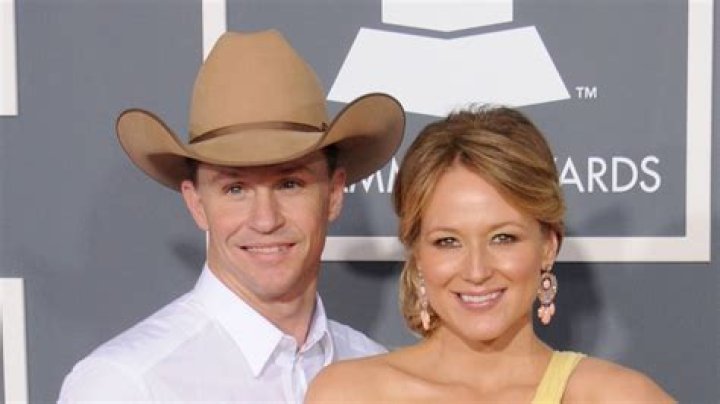 Exploring the Life of Jewel and Ty Murray's Son: A Comprehensive Overview