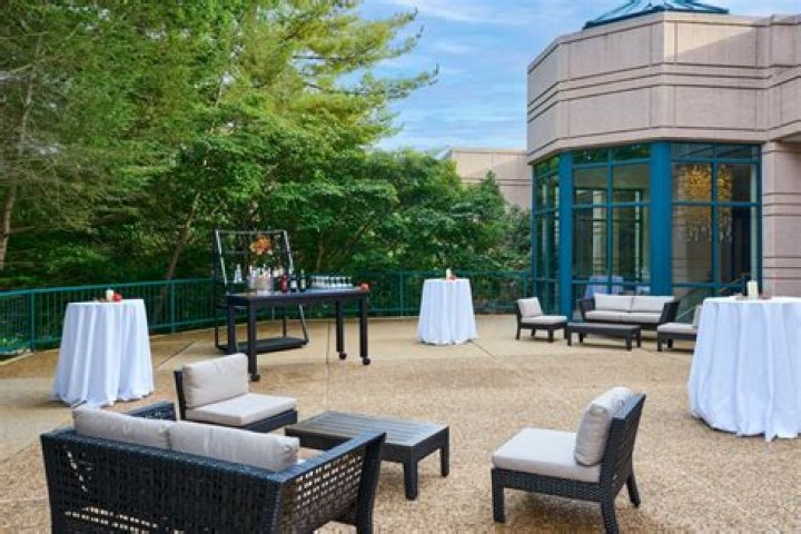 Falls Church Marriott Fairview Park: Your Ultimate Guide to Comfort and Convenience