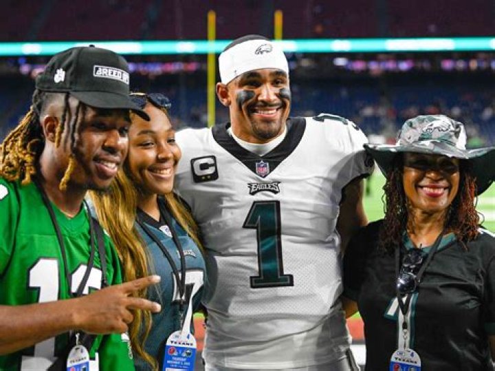 Jalen Hurts Siblings Are Also Athletes