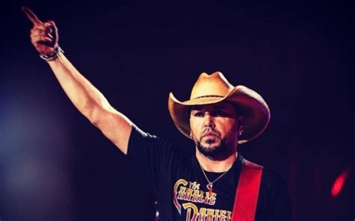 Jason Aldean Bio (Wiki) ·