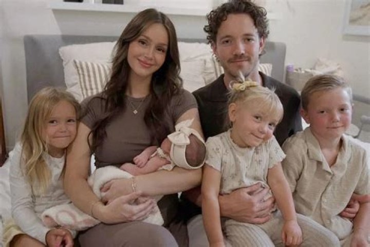 Jennifer Ashley Harper Bio, Wiki, Age, Height, Husband, Dave Matthews, Children, Naturopath, and Net Worth