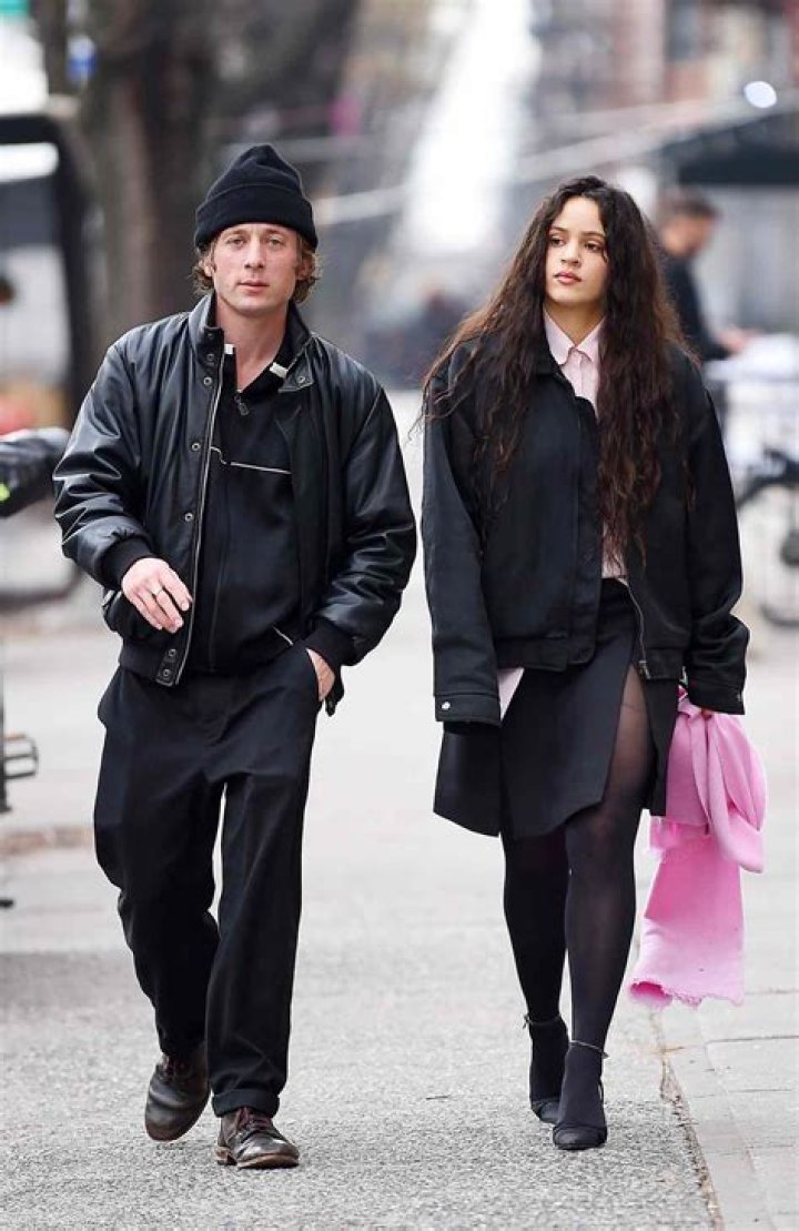 Jeremy Allen White and Rosalia