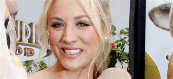 Kaley Cuoco Bikini: A Glimpse into the Star's Style and Confidence