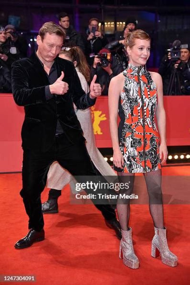 Leonie Benesch Partner