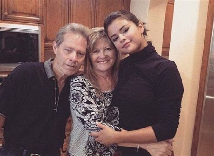 Selena Gomez Family: 2 Half-Sisters, Mother, Father, Grandparents