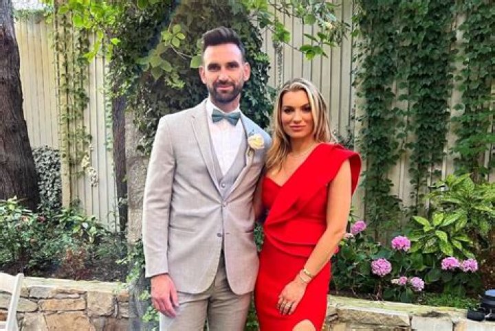 Summer Houses Lindsay Hubbard and Carl Radke Wont Have Their Fall Wedding |