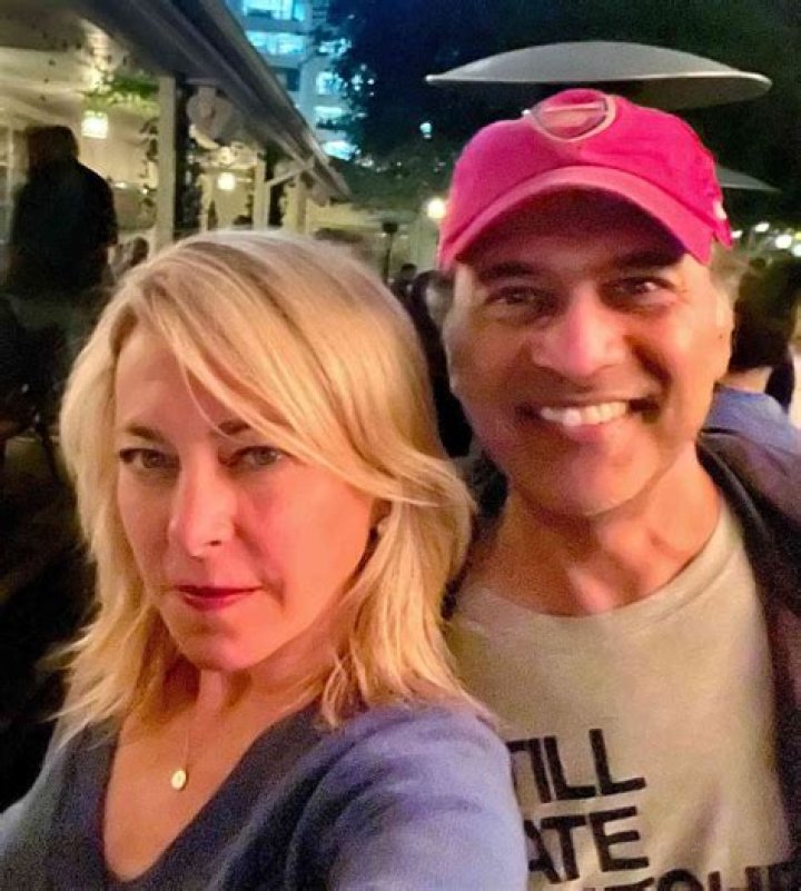 Sutton Stracke's boyfriend Sanjit Das once won a cruise on Jeopardy |