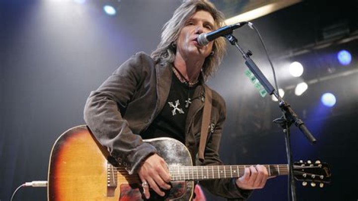 Unveiling the Life and Career of John Rzeznik: The Voice of Goo Goo Dolls
