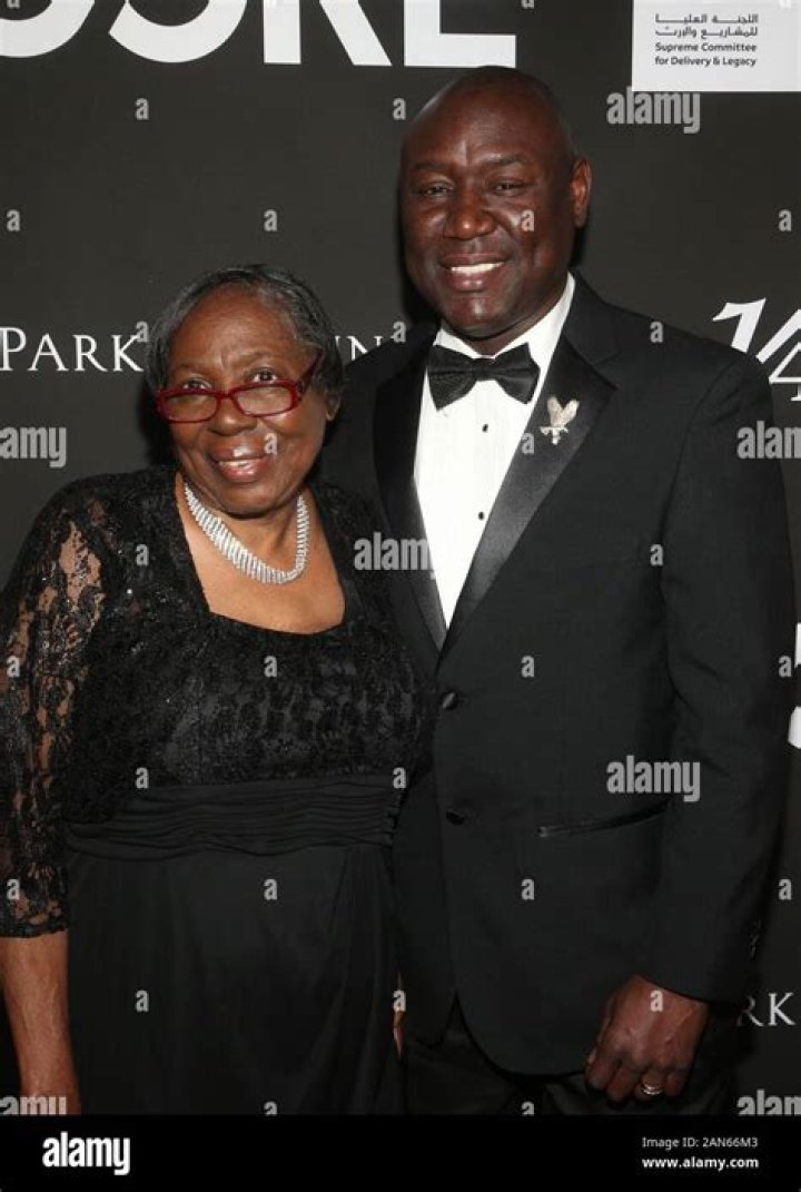 Who is Genae Angelique Crump? Wiki, Age, Height, Net Worth, Husband, Marriage ·