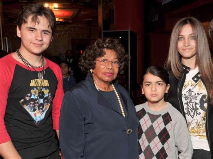 Who Is The Mother Of Michael Gallups Son Myles?dv